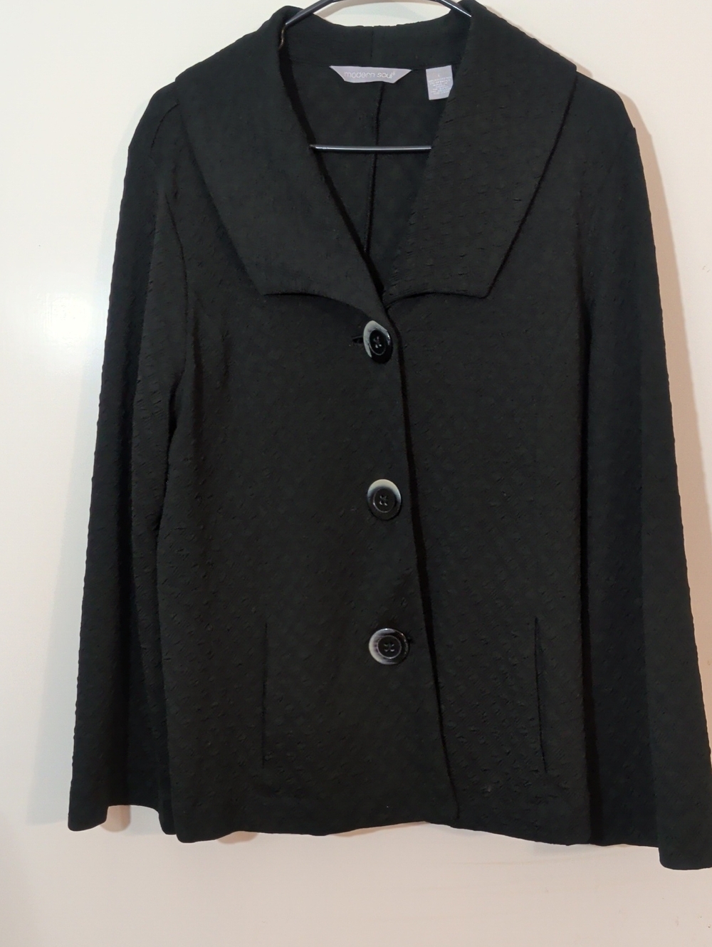 Modern Soul Black Textured Three-Button Blazer